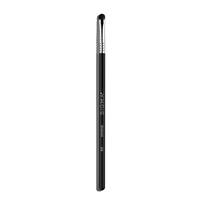 E21 Smudge Brush by Sigma Beauty
