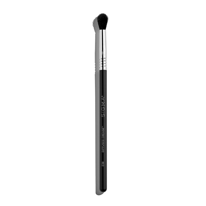 E38 Diffused Crease™ Brush by Sigma Beauty